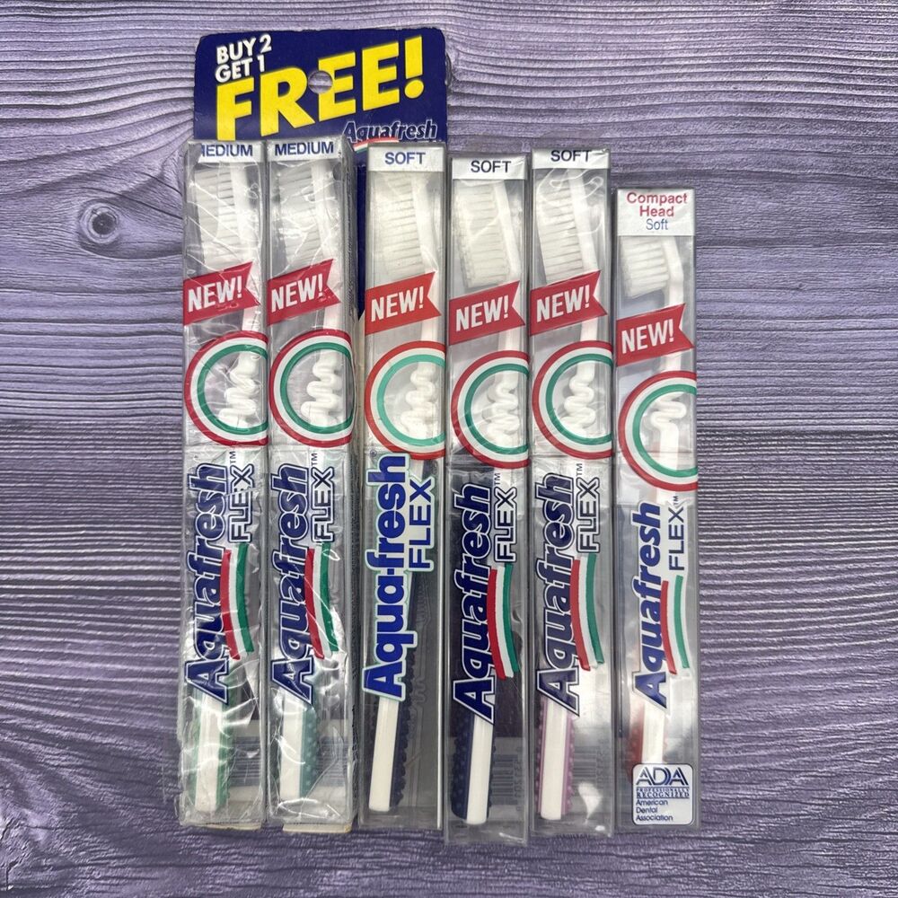 6 LOT Aquafresh VTG FLEX NECK Toothbrush Soft/Medium Full Bristles Flexible Head
